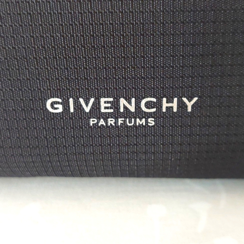 Givenchy Parfums Black Toiletry Bag / Cosmetic Bag - Picture 10 of 14